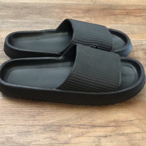 NWOT slides - Picture 2 of 7